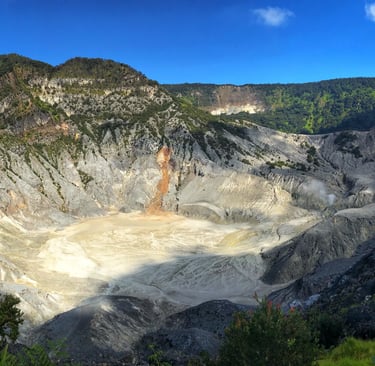 gunung tangkuban perahu