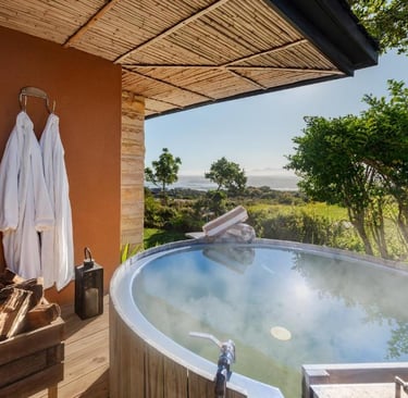 Outdoor jacuzzi for Elevate Fitness Retreats in Knysna