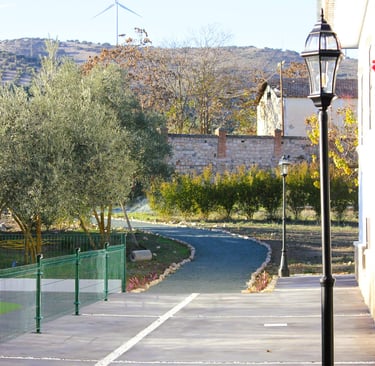 Casa rural con jardines