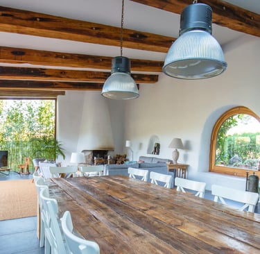 Farmhouse Ceiling with Wooden Beams