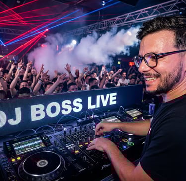 DJ BOSS en prestation live - Festivals et Clubs Europe - Ambiance soirée Suisse