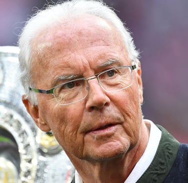 Franz Beckenbauer Weltmeister als SPieler und Trainer