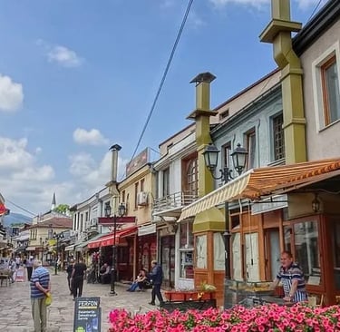 Die Stadt Skopje, Heimat von FK Vardar, mit ihren Sehenswürdigkeiten und lebendiger Kultur