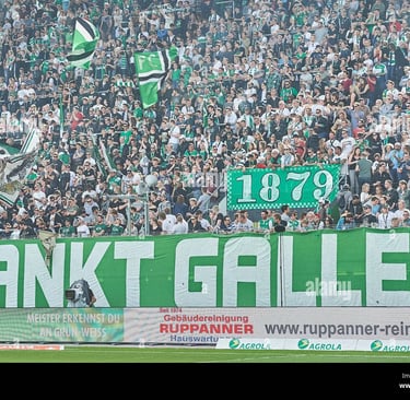 Das Stadion kybunpark in St. Gallen während eines Fußballspiels.
