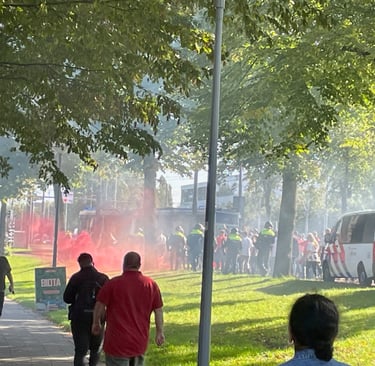 Marsch zum Stadion Fanmarsch