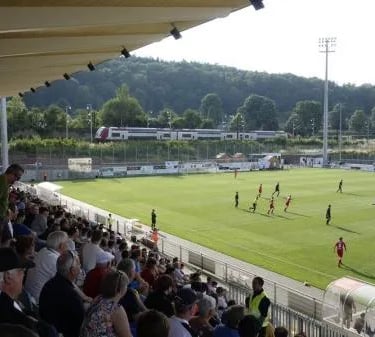 Blick auf das Stade Municipal de Differdange, Heimspielstätte des FC Differdingen 03.