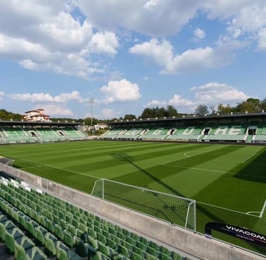 Blick von oben auf die Huvepharma Arena und das Vereinsgelände von Ludogorets Razgrad