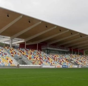 Stade Municipal de Differdange während eines Spiels des FC Differdingen 03