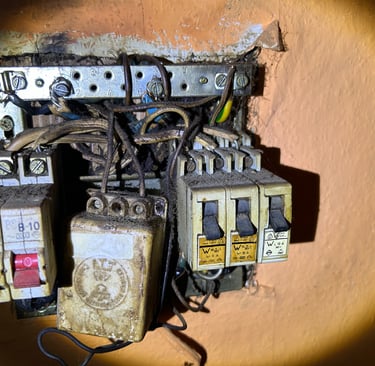 Elavult elektromos hálózat