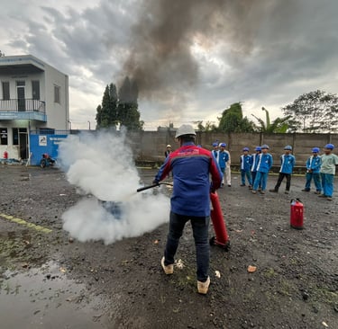 Pelatihan Penggunaan APAR
