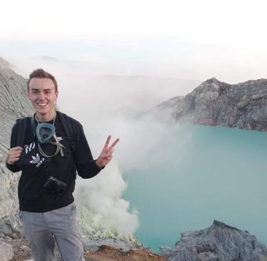 Ijen blue fire and Bromo sunrise tour 2days 1night