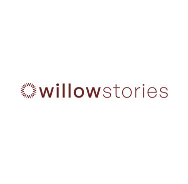 das Logo der Firma Willow Stories als Schriftzug in hellbraun auf weissem Hintergrund