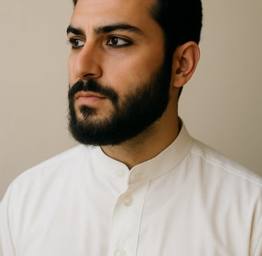 How to Explain to Your Non-Muslim Family Why You Wear Eyeliner as a Man