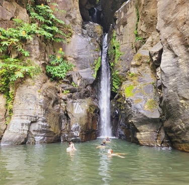 Cascata Salto do cabrito, açores
