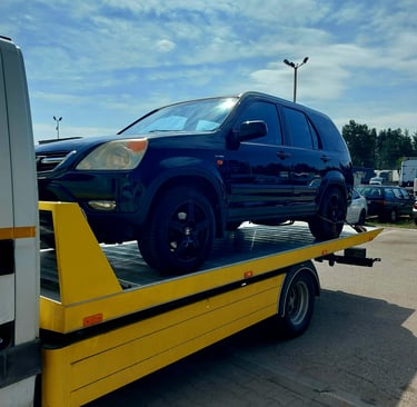 Tralo paslaugos, technine pagalba kelyje, auomobilio transportavimas Vilniuje