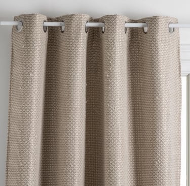 Tête de rideau à oeillets