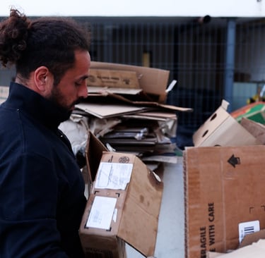 Equipo de Vida Circular trabajando en la recolección y segregación de reciclaje en Coquimbo