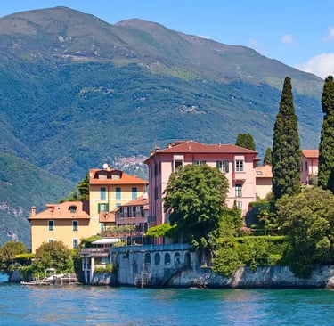 Luxury Lake Como wedding cost breakdown with villa venue and lakefront view