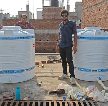 Water tank installation