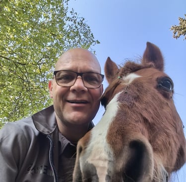 Propriétaire avec un cheval