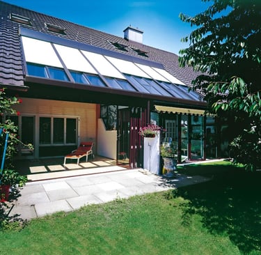 Persianas ROLAX para techos de cristal.