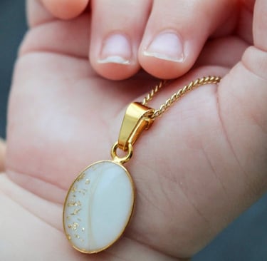 moedermelk ketting goudsnippers