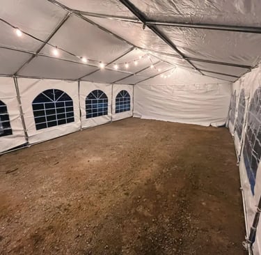 guirlande sous tente de réception