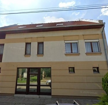 Moderne 2-stöckige Wohnung