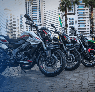 bajaj motos