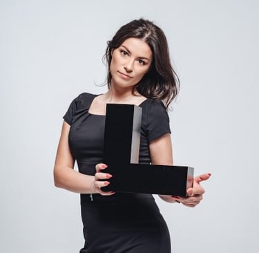 Monika Kujawska, Kierownik Projektów i Logistyki