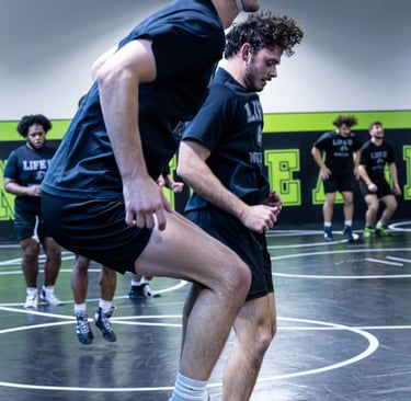 wrestlers practicing