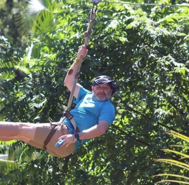 La adrenalina del canopy en Roatán