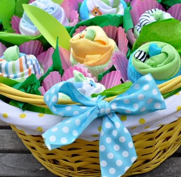 creative DIY baby basket from onesies 