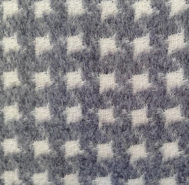 Chanel style fabrics, Yarn-dyed woollen tweed