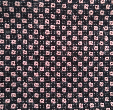 Chanel style fabrics, Yarn-dyed woollen tweed