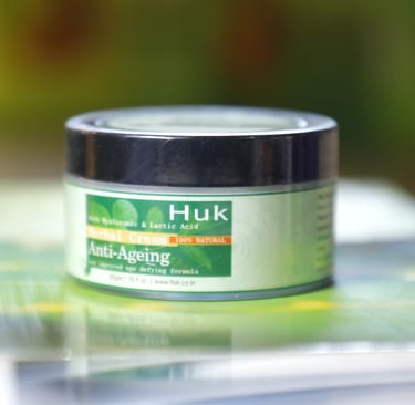 Huk herbal anti-ageing face cream jar with hyaluronic and lactic acid for skincare.