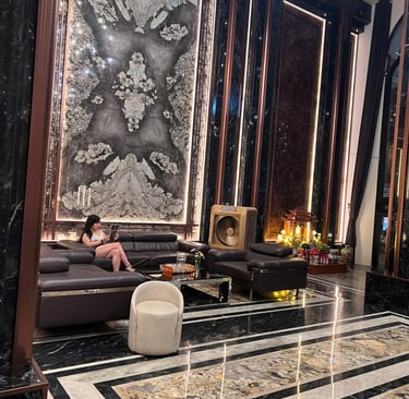 Dịch vụ trọn gói tại Karaoke Monaco: từ đặt phòng, đồ ăn, đồ uống đến tổ chức tiệc sinh nhật chuyên nghiệp.