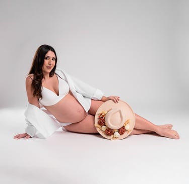 Fotos de embarazo alicante, fotografia newborn, fotografia artistica alicante.