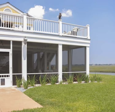 Aluminum screen porch waterfront home in Charleston, SC