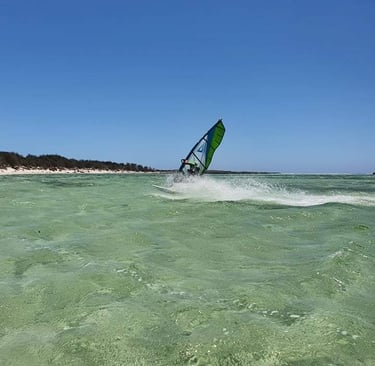 Ocean Lodge session windsurf à la baie de Sakalava Madagascar