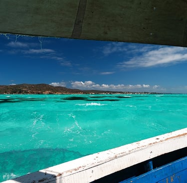 Excursion à la Mer d’Émeraude au départ d’Ocean Lodge – lagon turquoise et plage paradisiaque près de Diego-Suarez, Madagasca