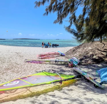 Windsurf rent in Ocean Lodge Madagascar Baie de Sakalave