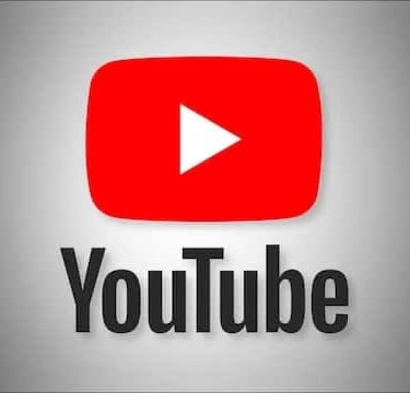 a youtuber logo with the youtube logo