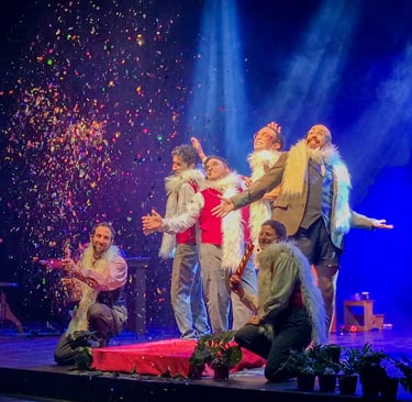 compañia bla bla en medio de la actuación