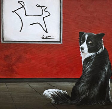 Gemälde eines Hundes in einem Museum, er sitzt vor dem Bild eine abstrakt gemalten Hundes