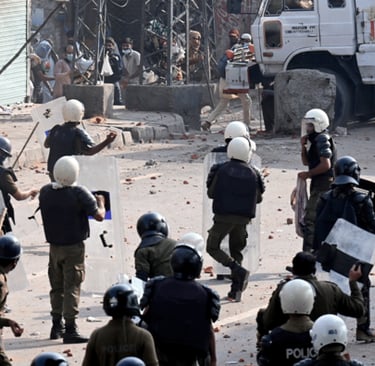 TLP Protesters Camp in Muridke Overnight as Clashes With Police Leave Dozens Injured