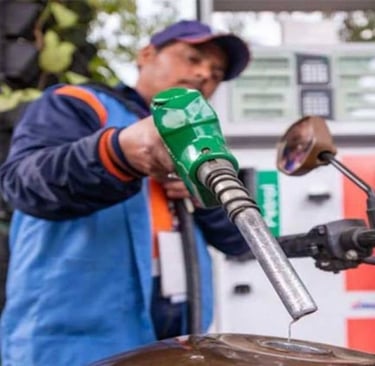 Petrol Prices in Pakistan Expected to Drop From October 16, 2025