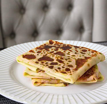 stuffed crepes with chicken and cheese
