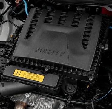 Motor Firefly da Fiat usado nas versões 1.0 e 1.3 em destaque no cofre do motor