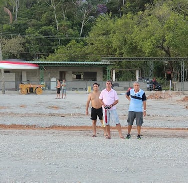 aeromodelistas na obra-2